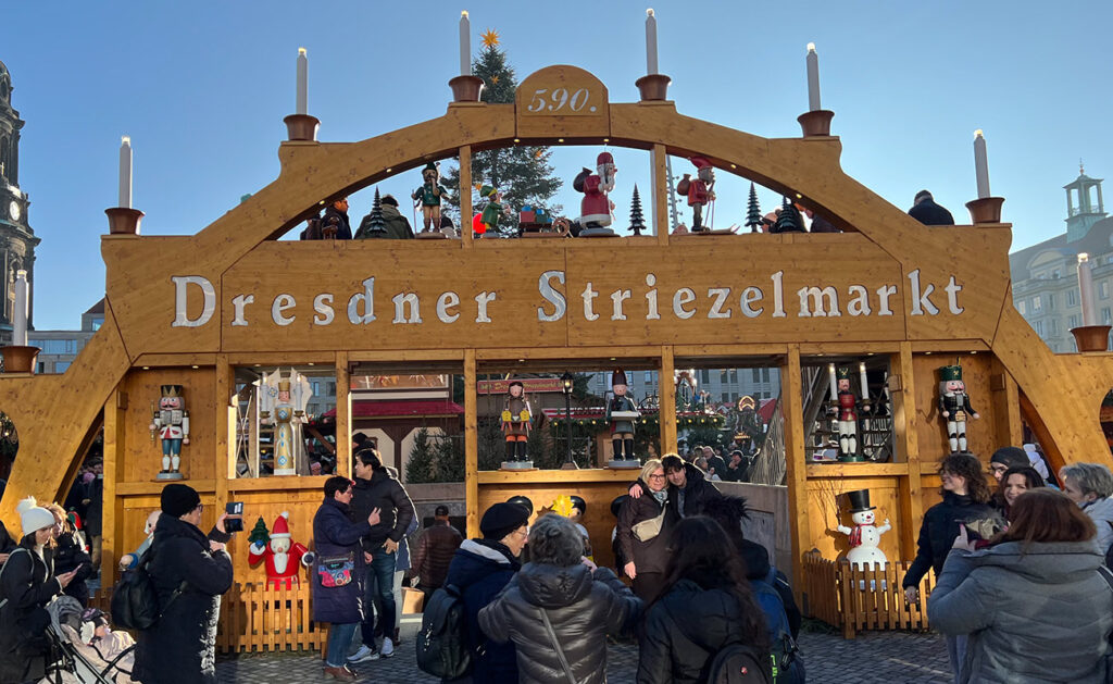 striezelmarkt in dresden